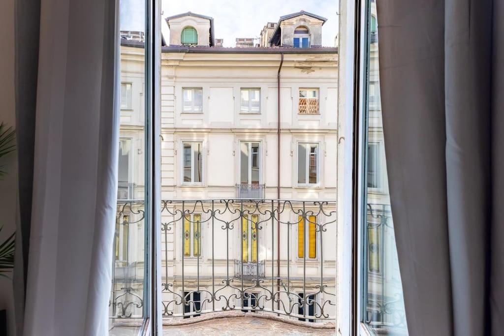 Historical Suite - Pieno Centro - Porta Nuova- Piazza Castello Turijn Buitenkant foto